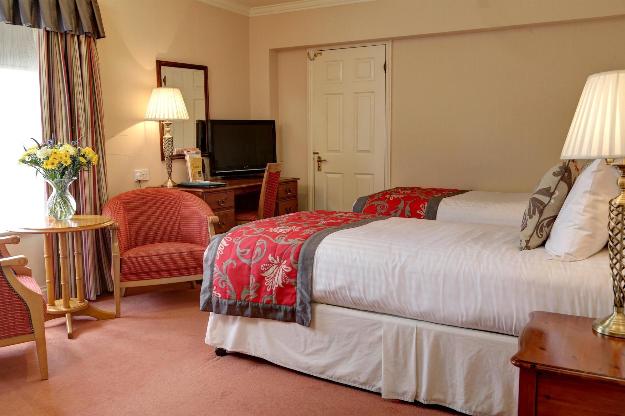 Old Hunstanton Le Strange Arms Hotel Bagian luar foto