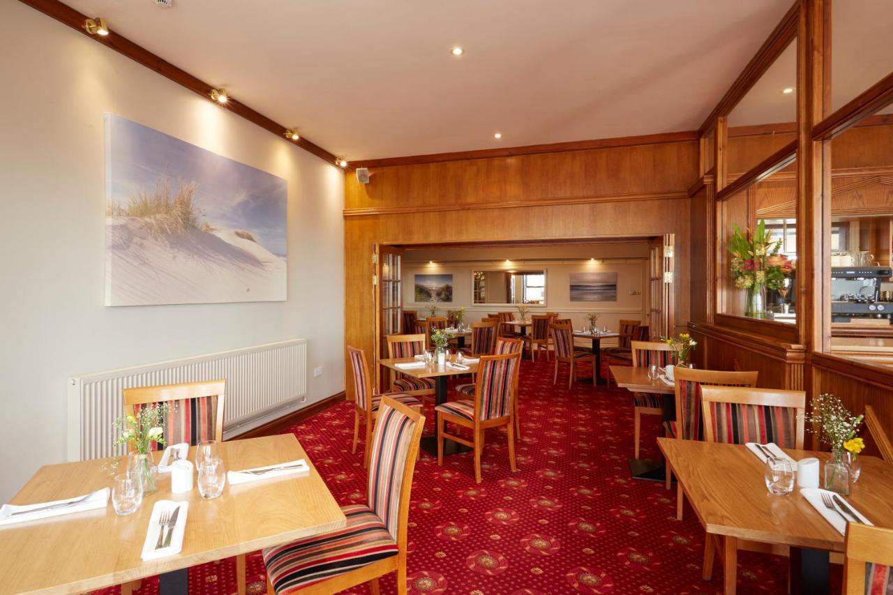 Old Hunstanton Le Strange Arms Hotel Bagian luar foto