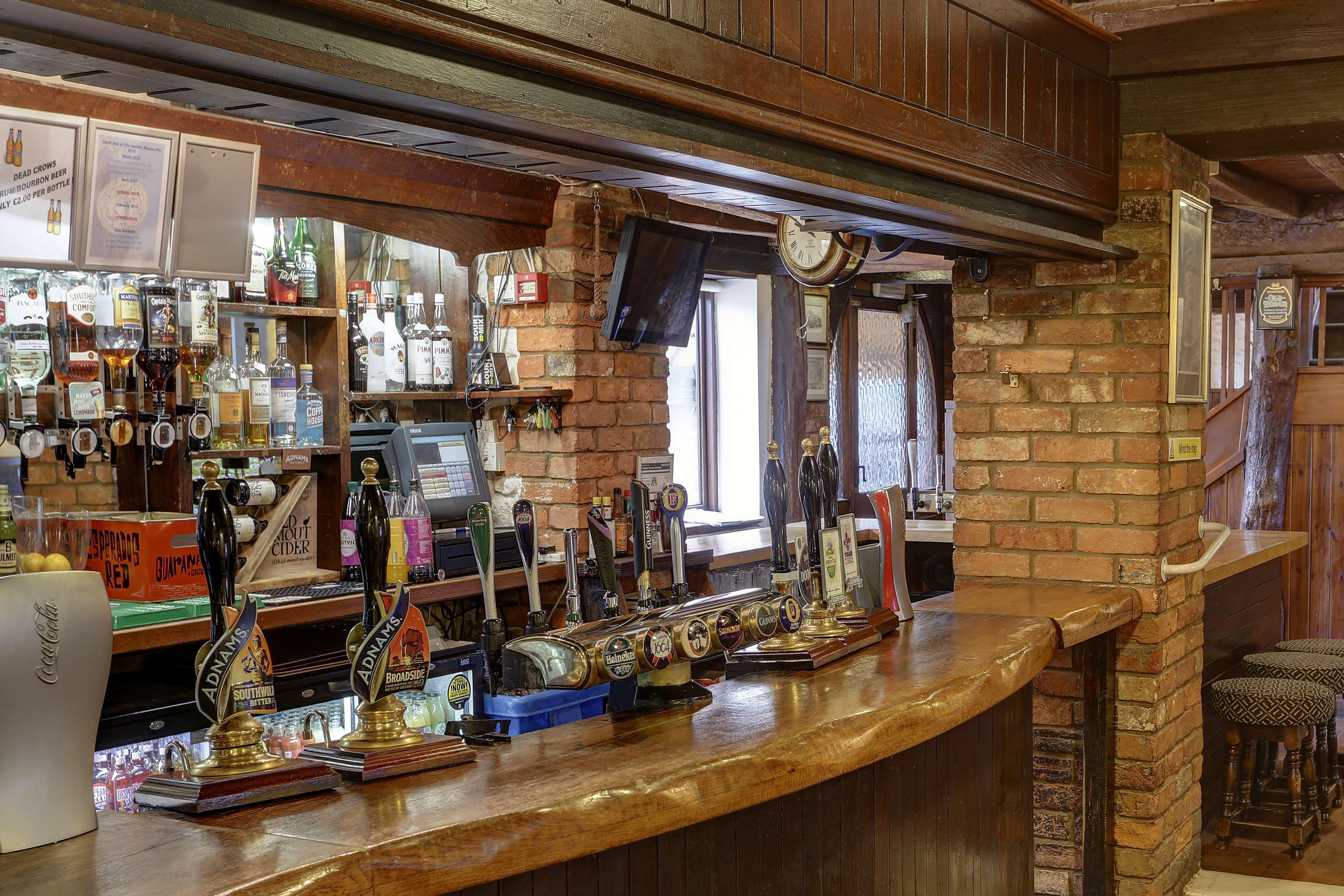 Old Hunstanton Le Strange Arms Hotel Bagian luar foto